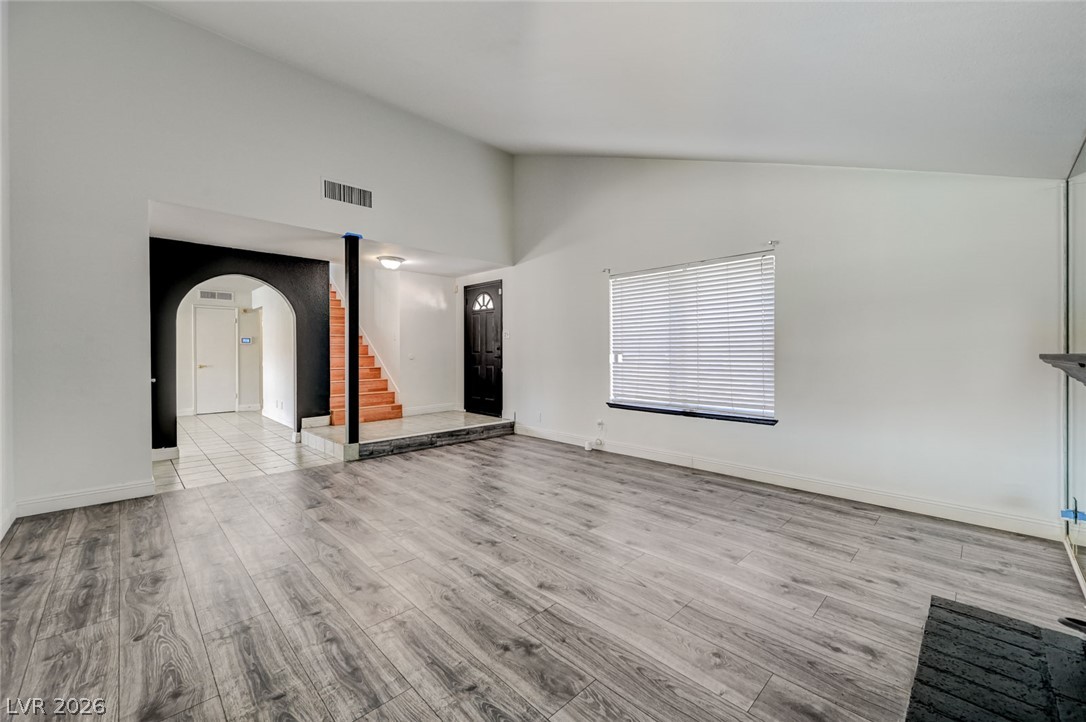 3933 Manford Circle Property Photo 9