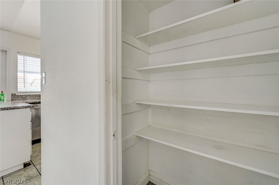 3933 Manford Circle Property Photo 20