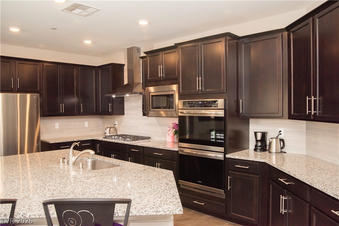 2866 Santa Caterina Drive Property Photo 11
