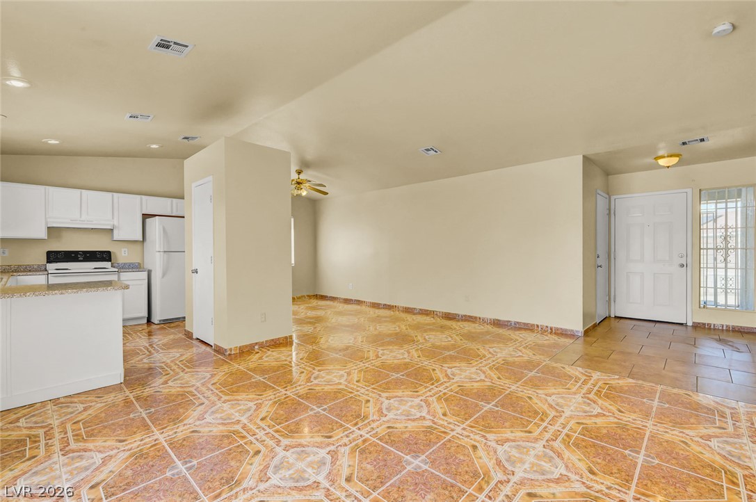 2739 East Colton Avenue 0 Property Photo 6