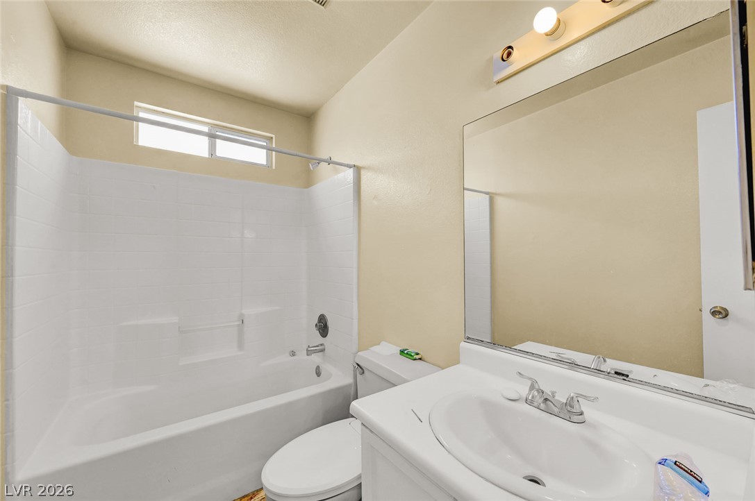 2739 East Colton Avenue 0 Property Photo 27