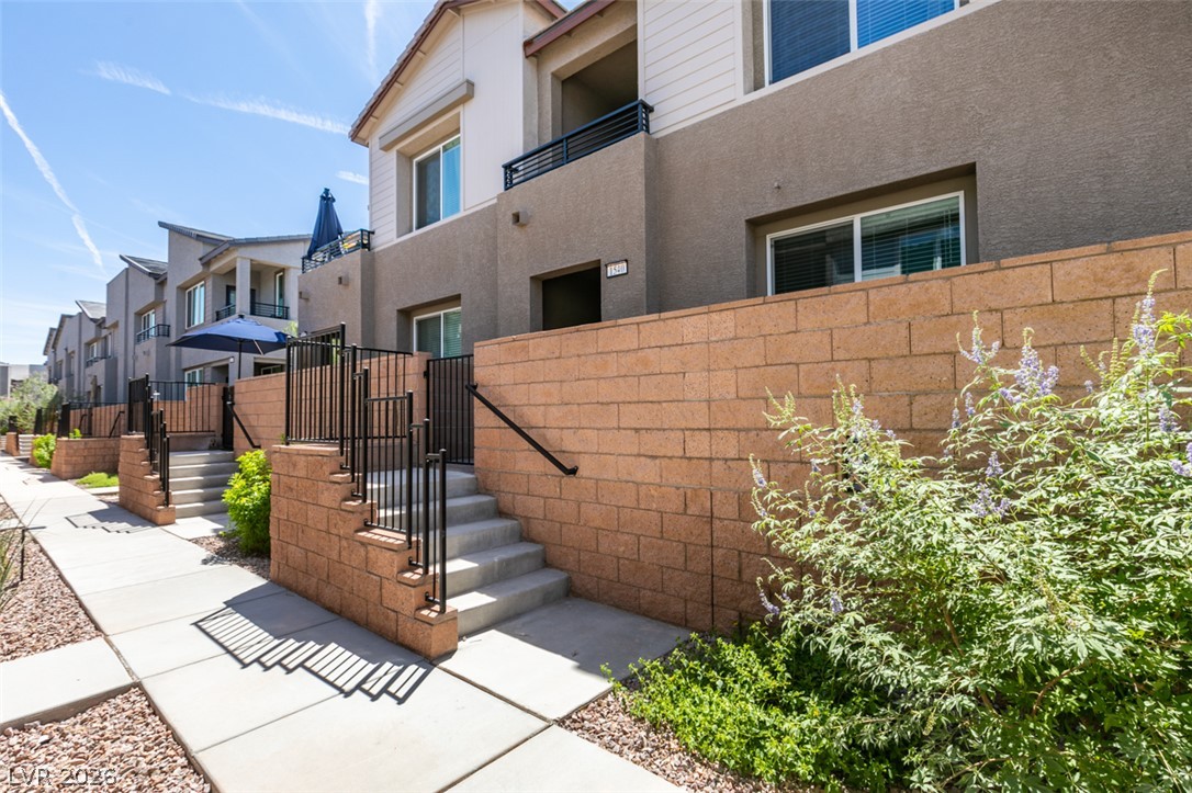 1540 Maya Crossing Avenue Property Photo 1