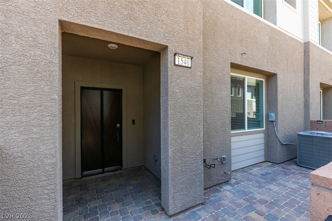 1540 Maya Crossing Avenue Property Photo 2
