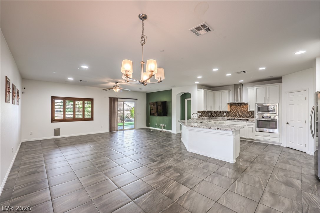 824 Plockton Property Photo 4