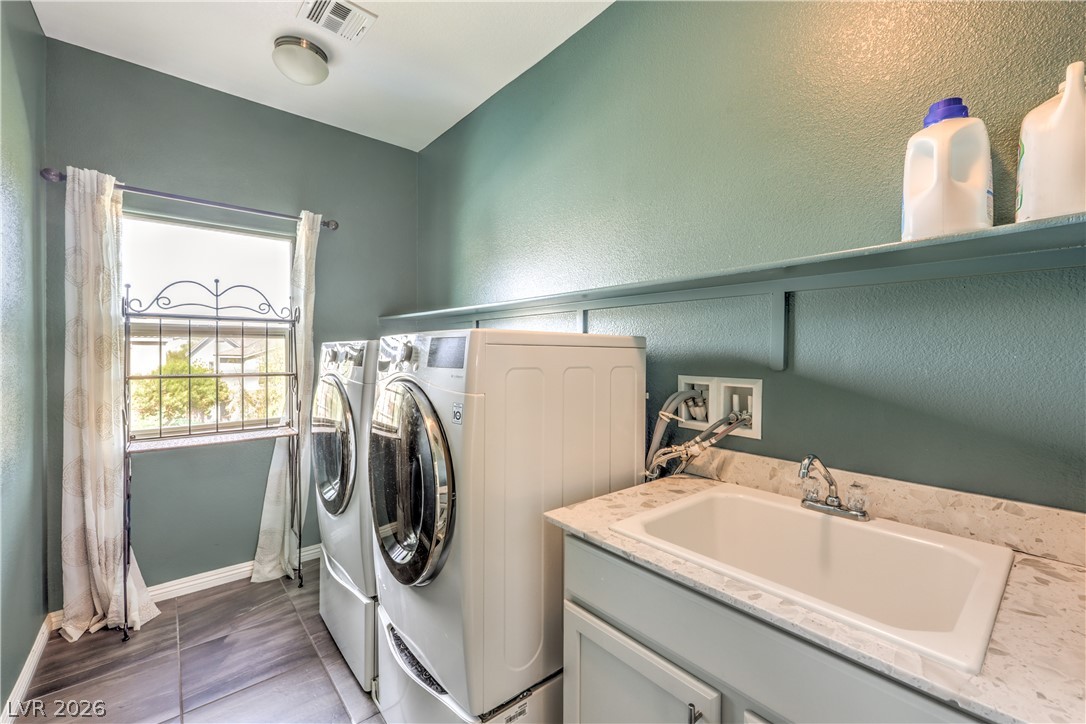 824 Plockton Property Photo 33