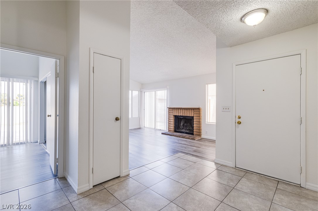 3821 Summer Breeze Circle Property Photo 6