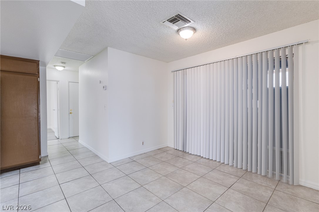 3821 Summer Breeze Circle Property Photo 7