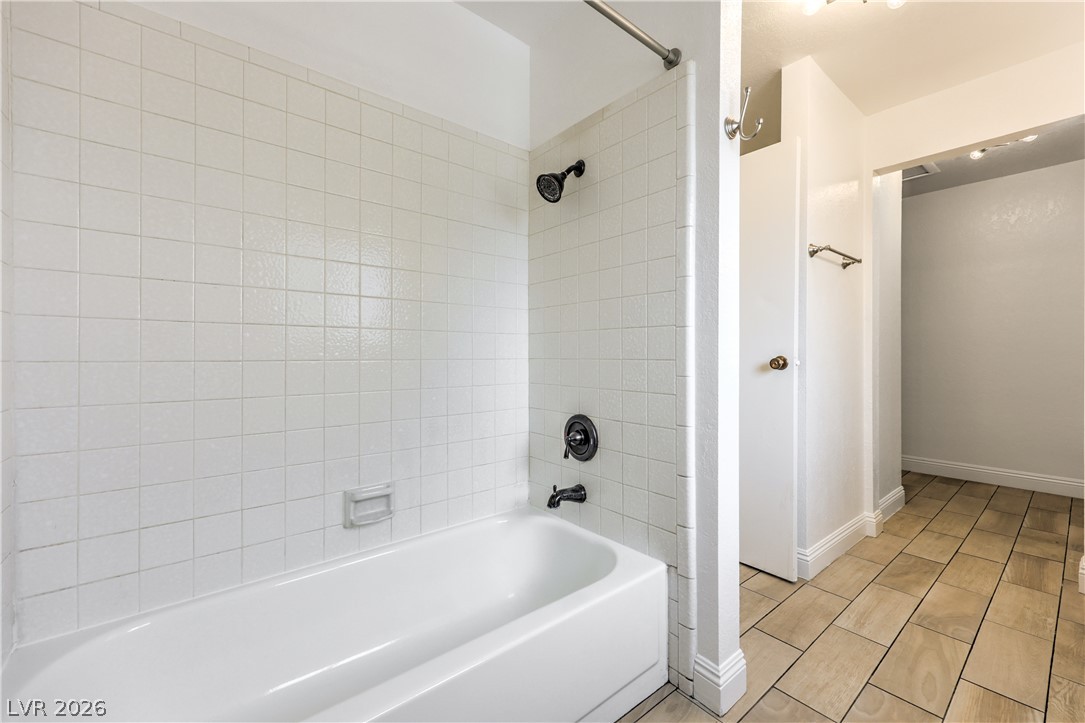 452 Sellers Place Property Photo 31