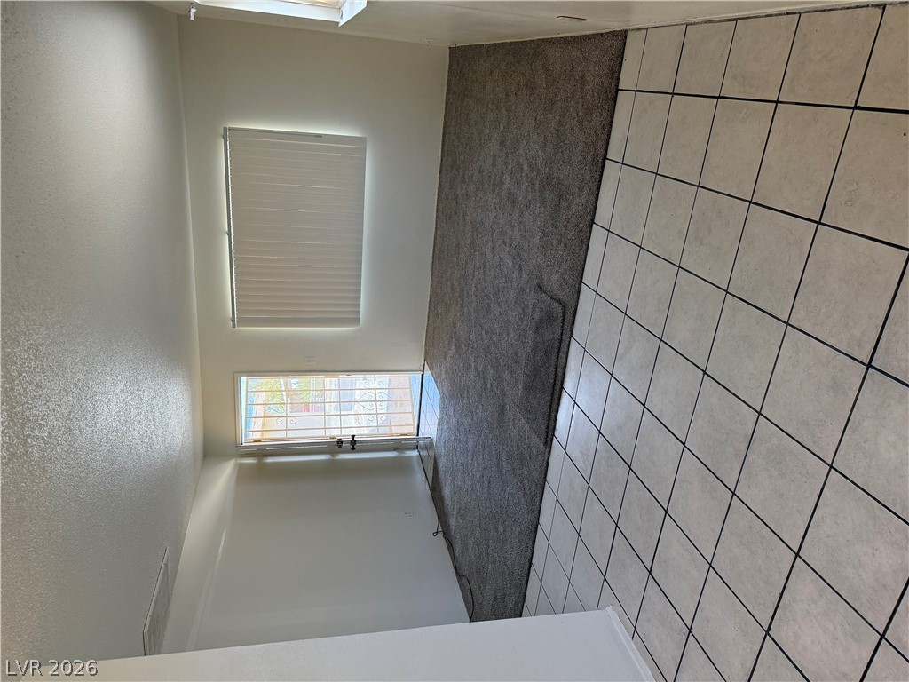 1925 Walker Street Property Photo 2