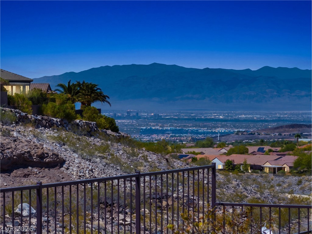 2247 Shadow Canyon Drive Property Photo 1