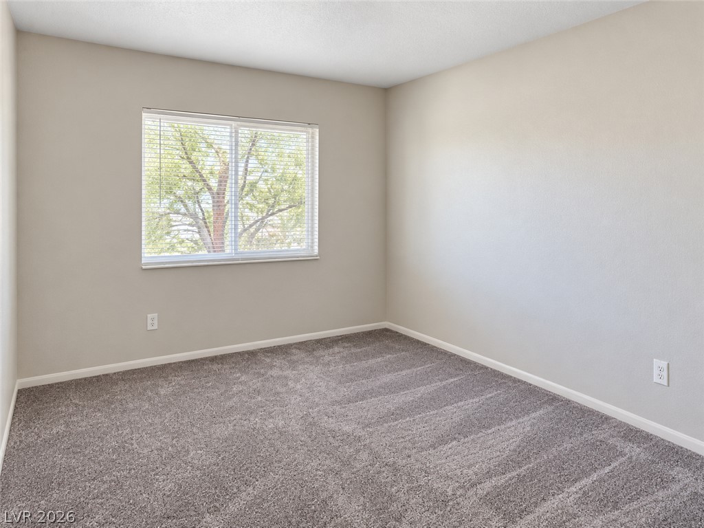 10516 Allthorn Avenue Property Photo 7