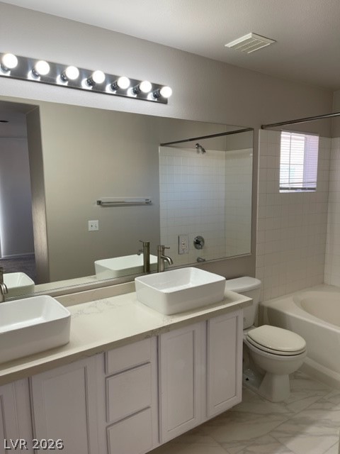 10516 Allthorn Avenue Property Photo 9