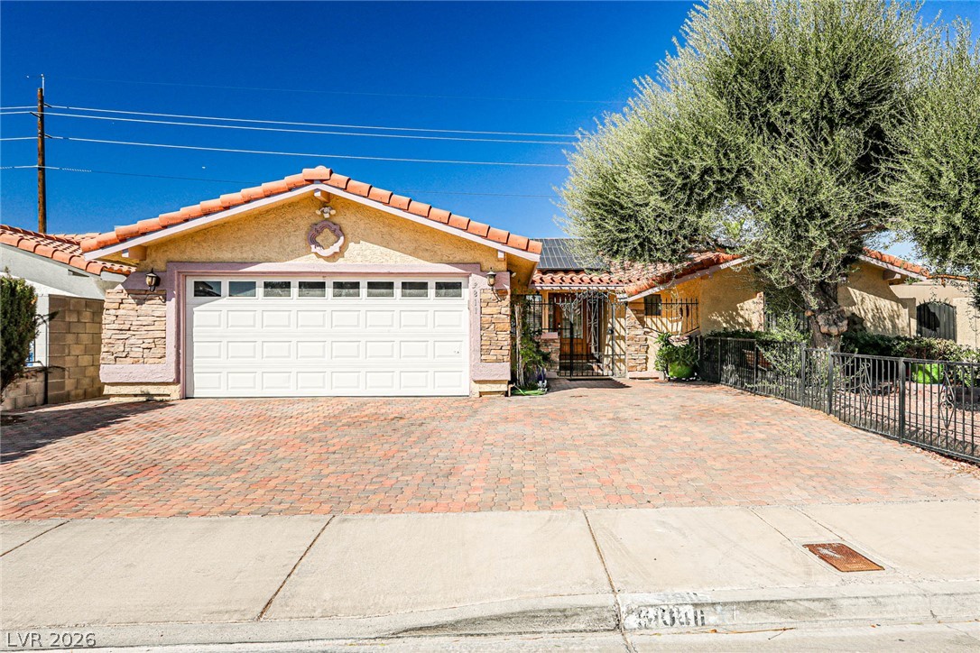 3811 Leisure Lane Property Photo 1