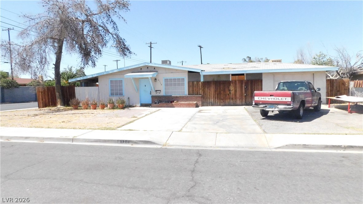 4316 Las Lomas Avenue Property Photo 1