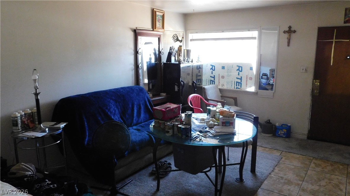 4316 Las Lomas Avenue Property Photo 3