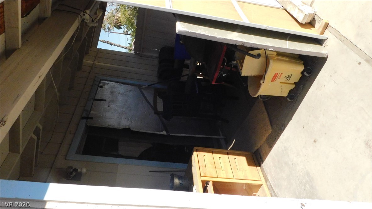 4316 Las Lomas Avenue Property Photo 10