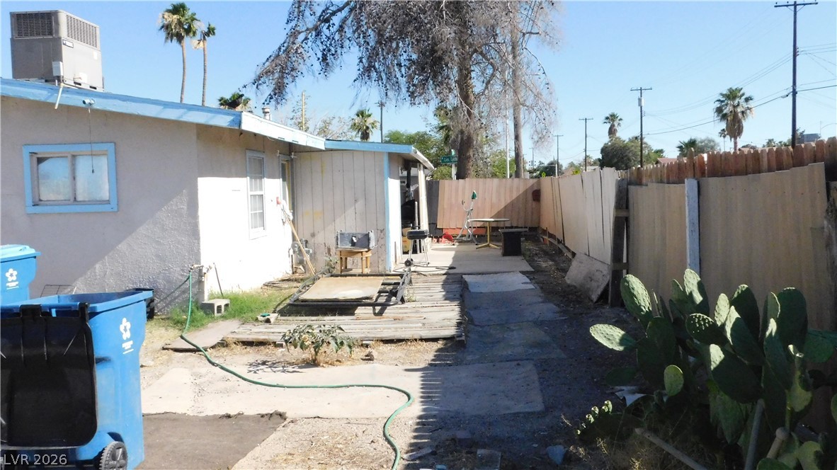 4316 Las Lomas Avenue Property Photo 22