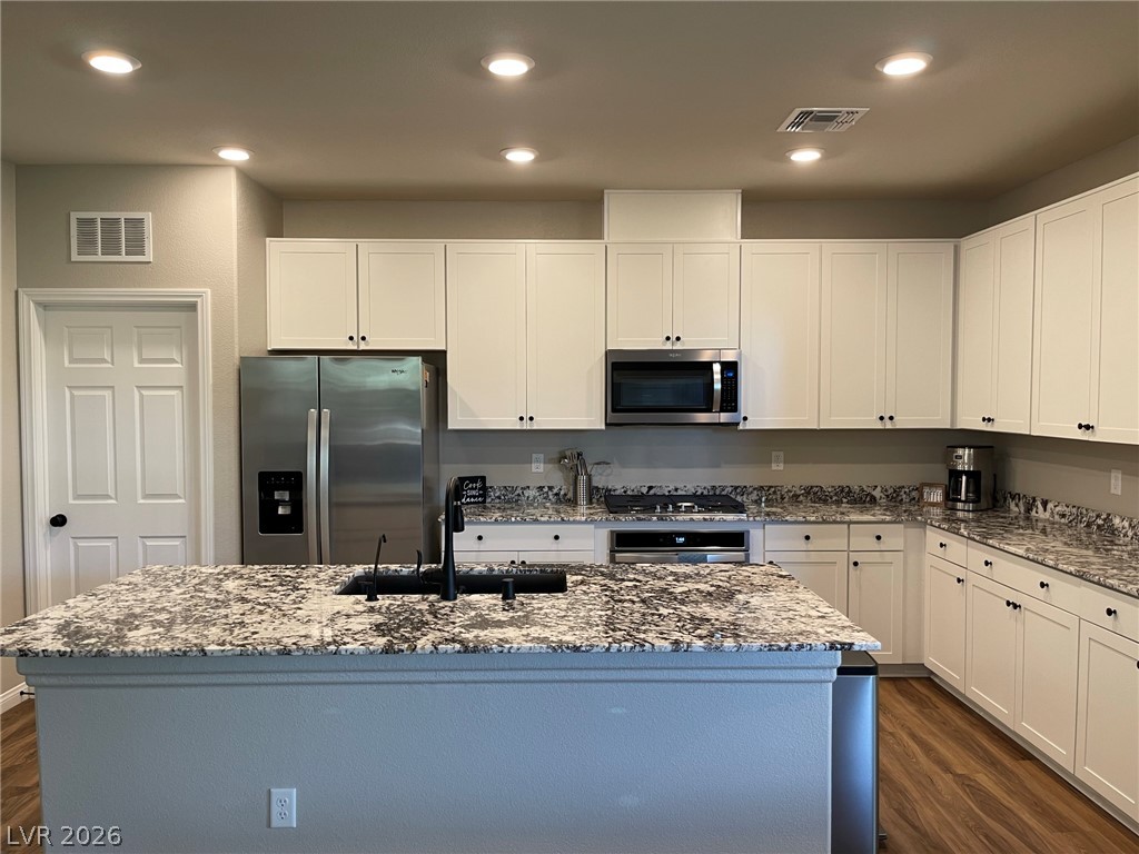 9570 Glasgow Ridge Court Property Photo 6