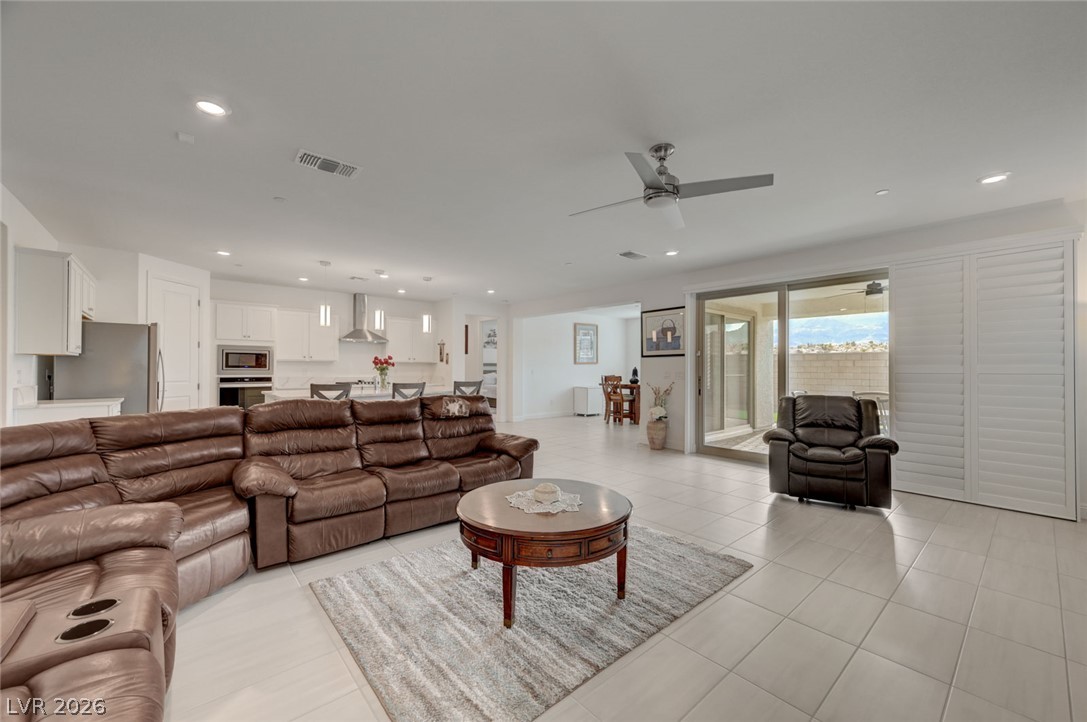6557 Corsari Ridge Street Property Photo 12