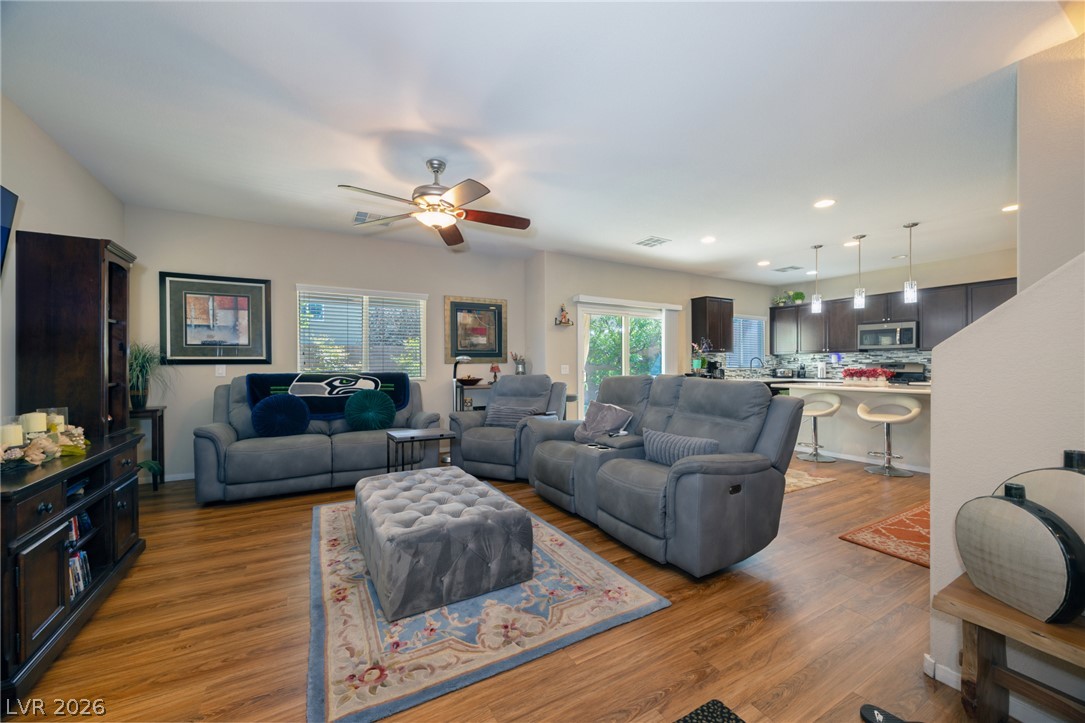 10821 Knickerbocker Avenue Property Photo 4