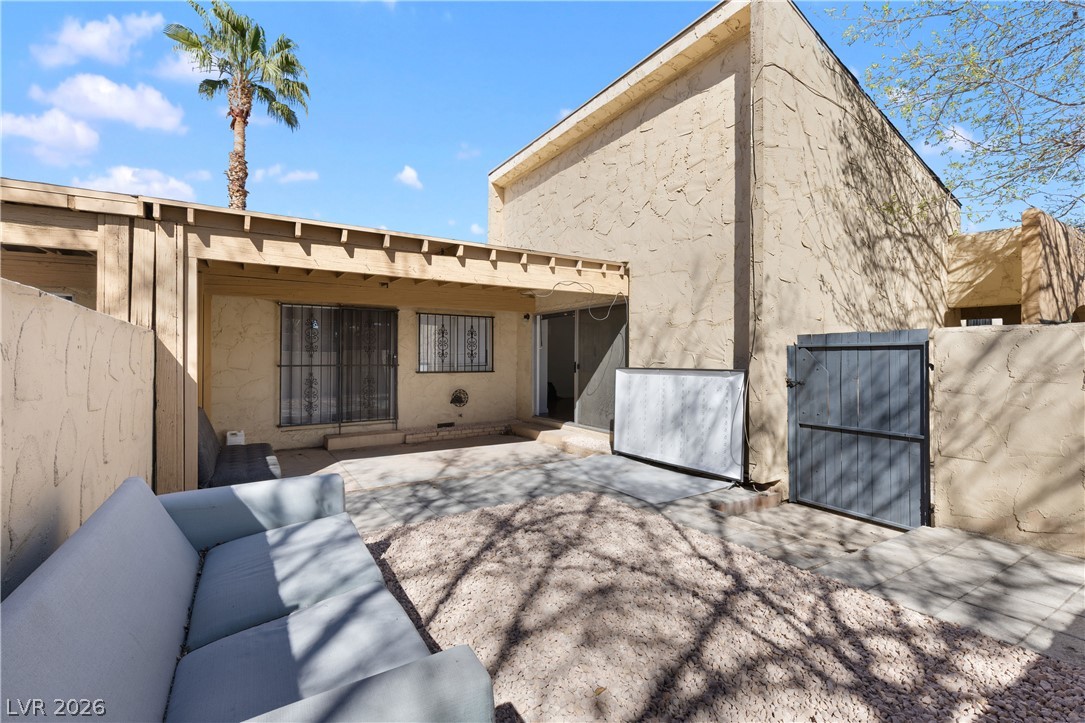 4304 Devlin Green Court Property Photo 1