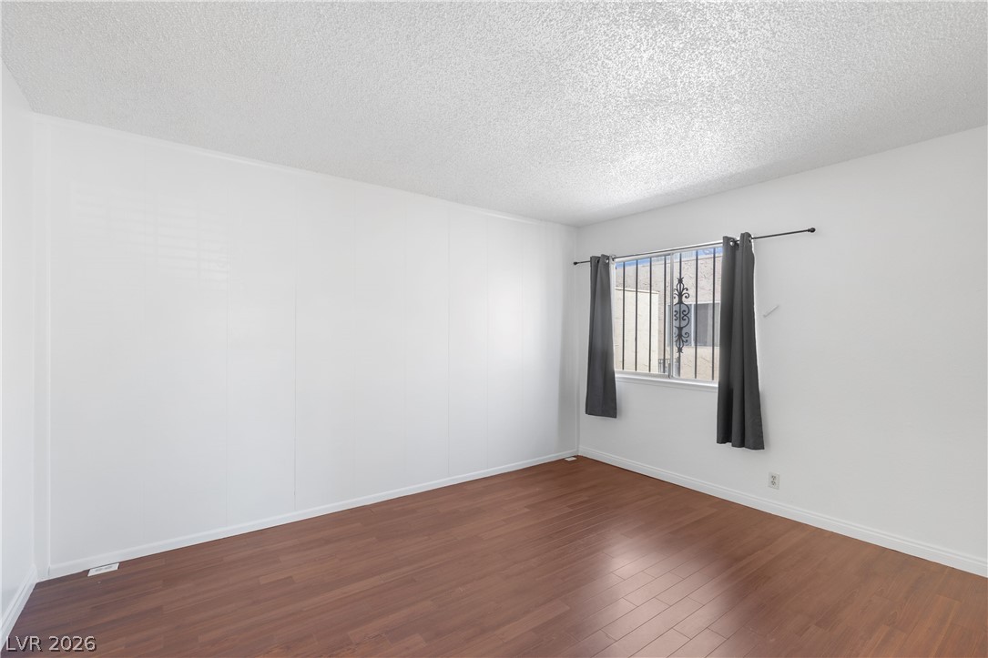 4304 Devlin Green Court Property Photo 15