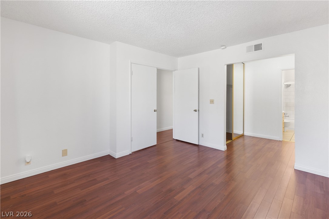 4304 Devlin Green Court Property Photo 17