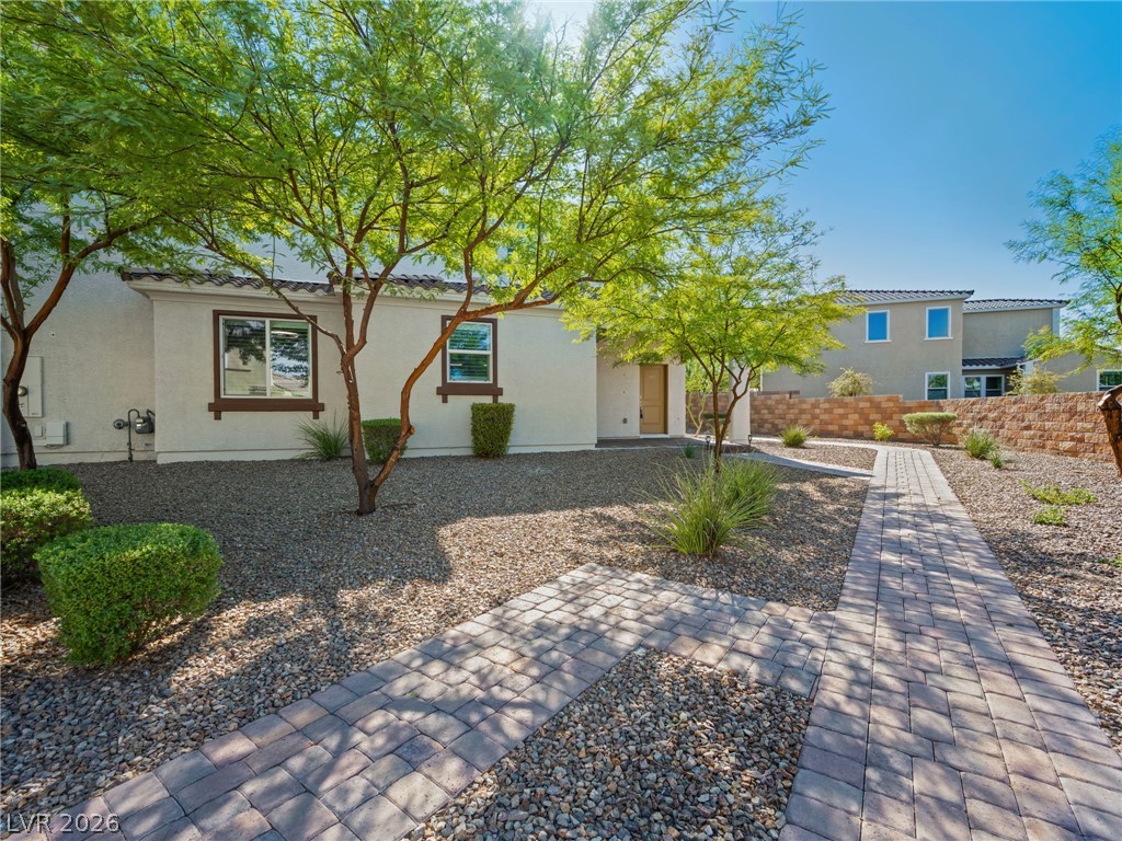 1012 Via Lombardi Avenue Property Photo 7