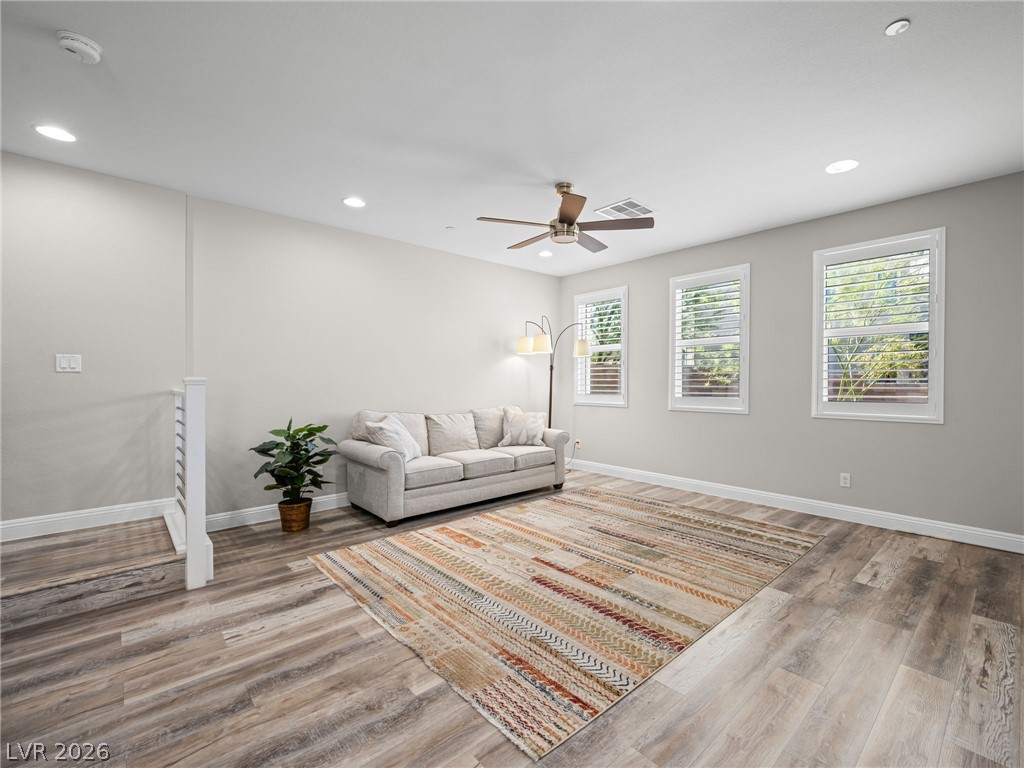 1012 Via Lombardi Avenue Property Photo 14