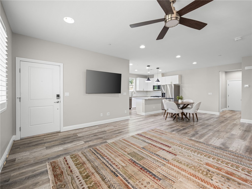 1012 Via Lombardi Avenue Property Photo 16