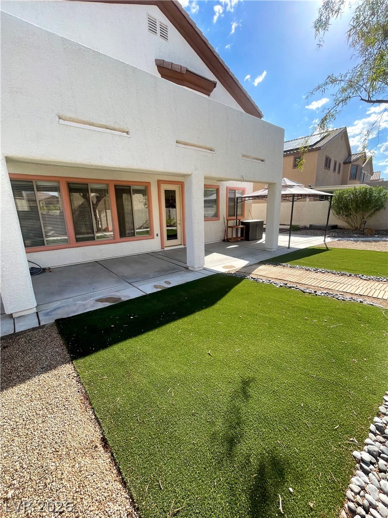 5136 Masotta Avenue Property Photo 4