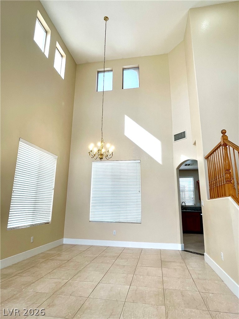 5136 Masotta Avenue Property Photo 5