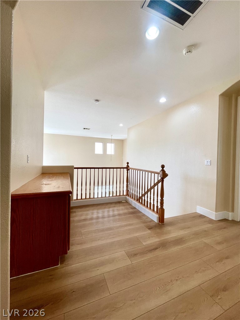 5136 Masotta Avenue Property Photo 9
