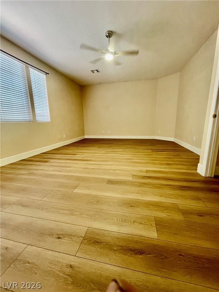 5136 Masotta Avenue Property Photo 15
