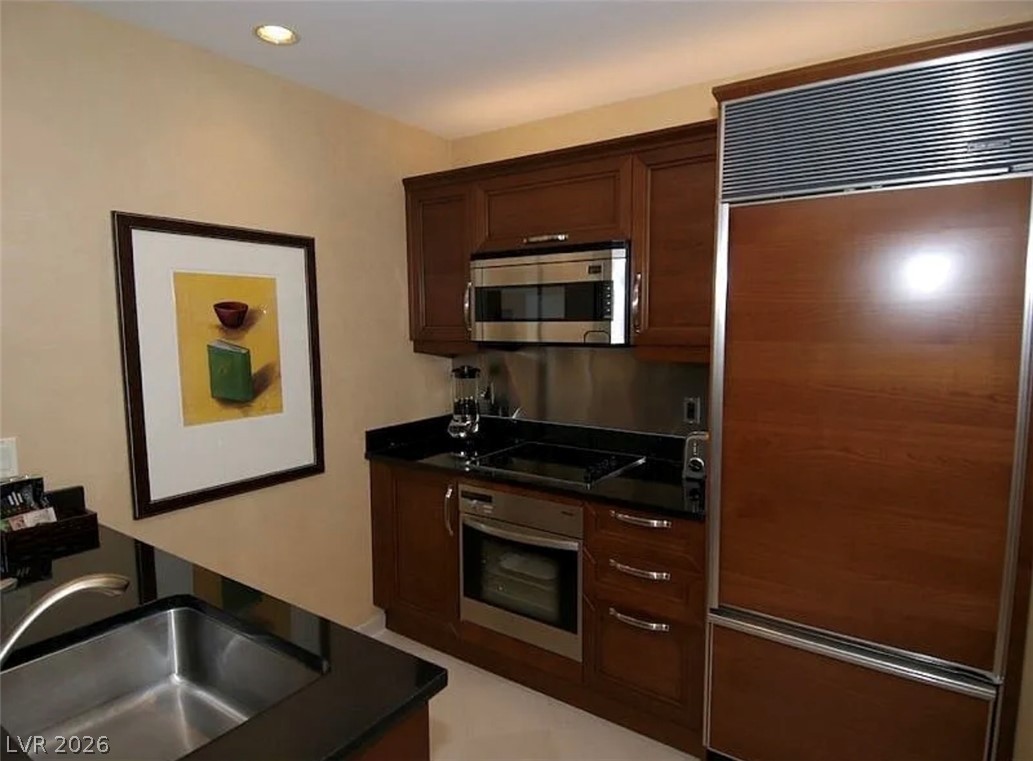 145 East Harmon Avenue 38621 Property Photo 7