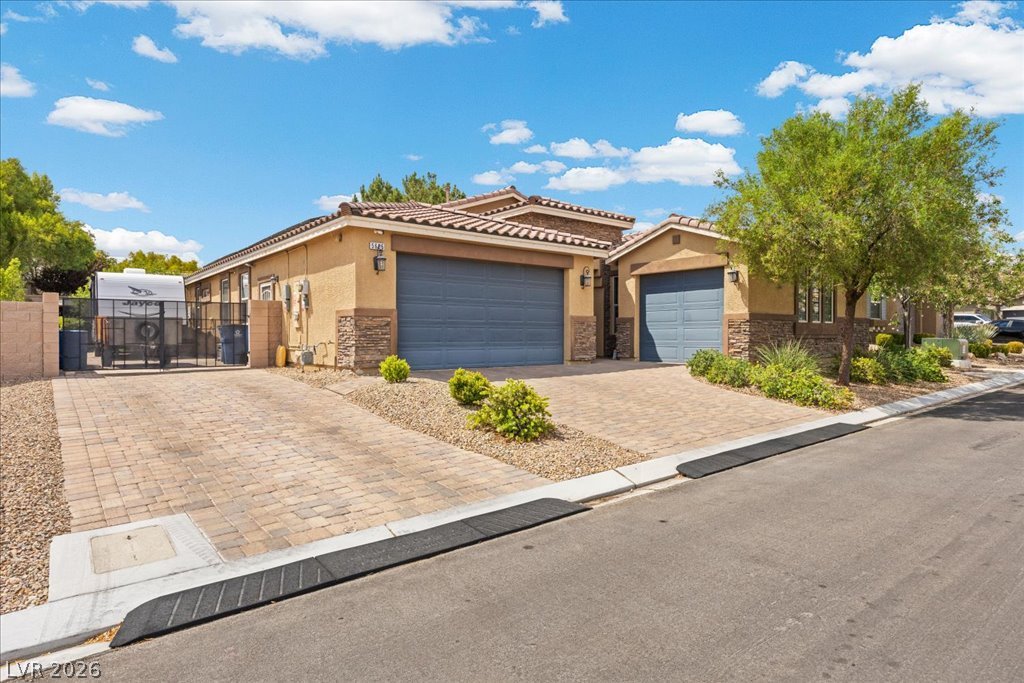 5665 Mystical Knight Court Property Photo 4