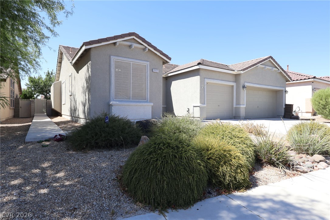 2117 Armadale Drive Property Photo 2