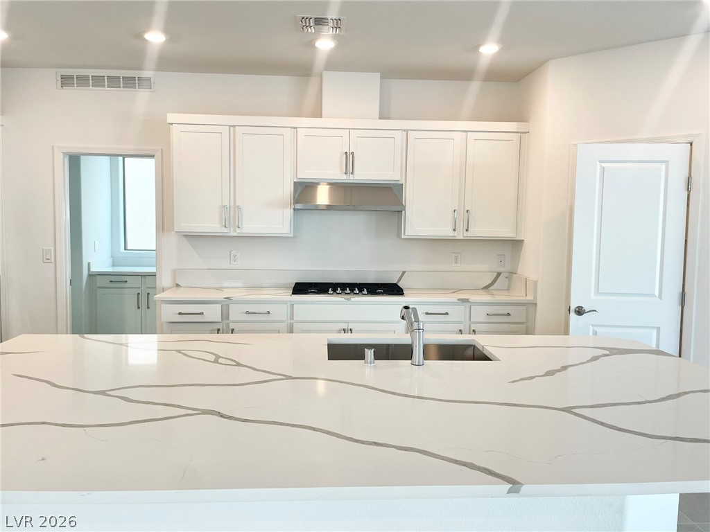 632 Stone Hammer Avenue Property Photo 2