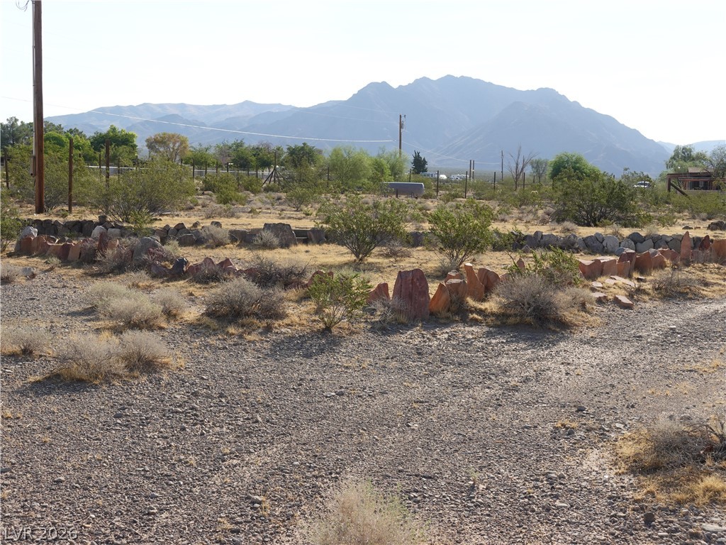 1397 Obsidian Street Property Photo 6