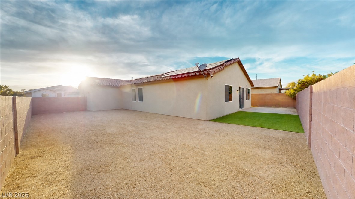 6940 Unicorn Street Property Photo 12