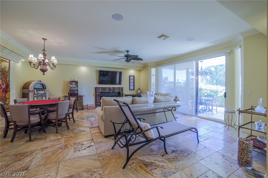 2863 Queens Courtyard Drive Property Photo 23
