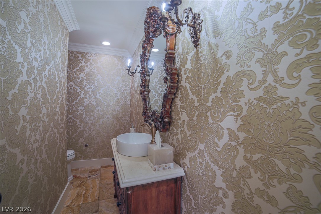 2863 Queens Courtyard Drive Property Photo 32