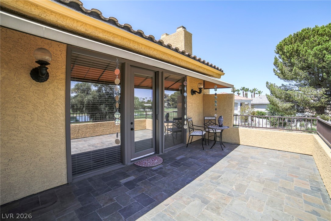 2863 Queens Courtyard Drive Property Photo 48