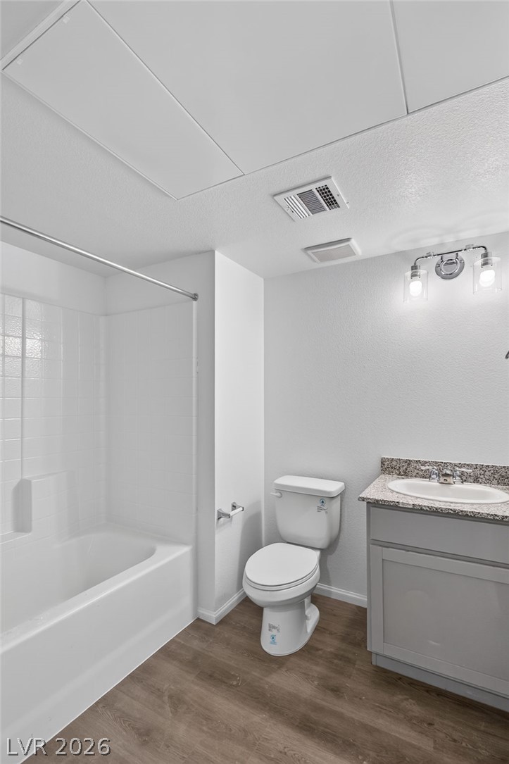 2305 Seco Adobe Circle 203 Property Photo 5