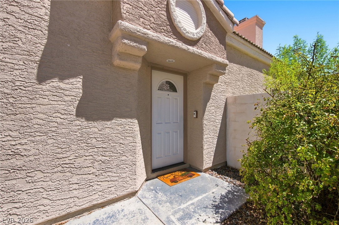 7164 Paradise Bay Drive Property Photo 2