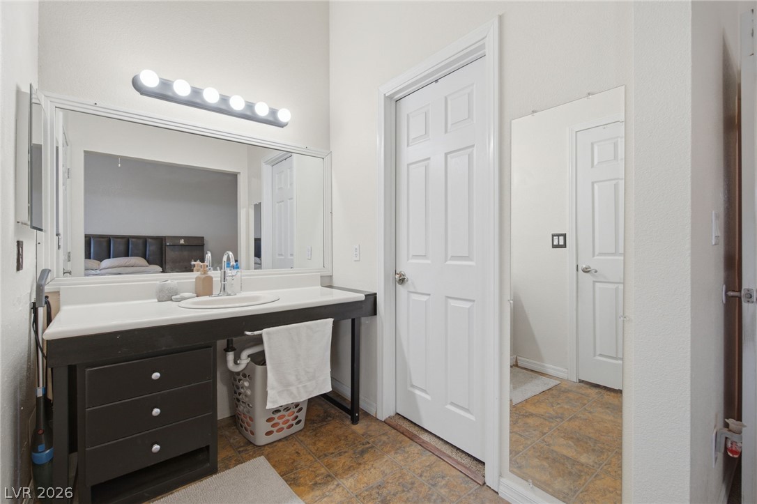 7164 Paradise Bay Drive Property Photo 26