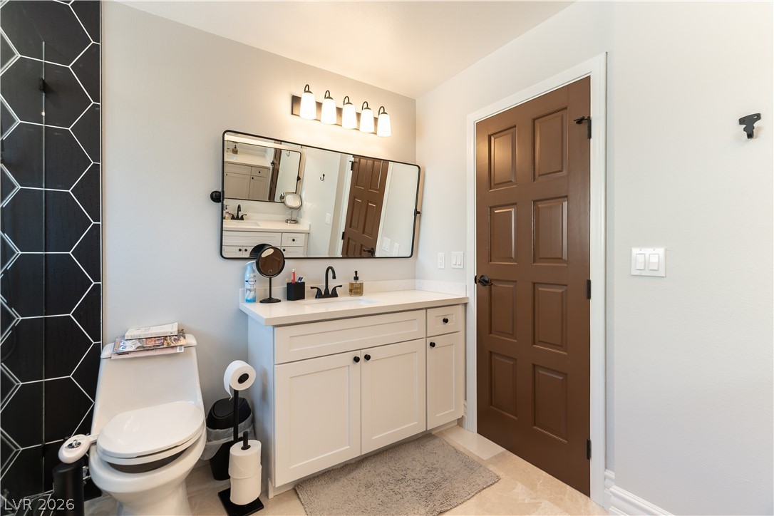 2845 Queens Courtyard Drive Property Photo 19
