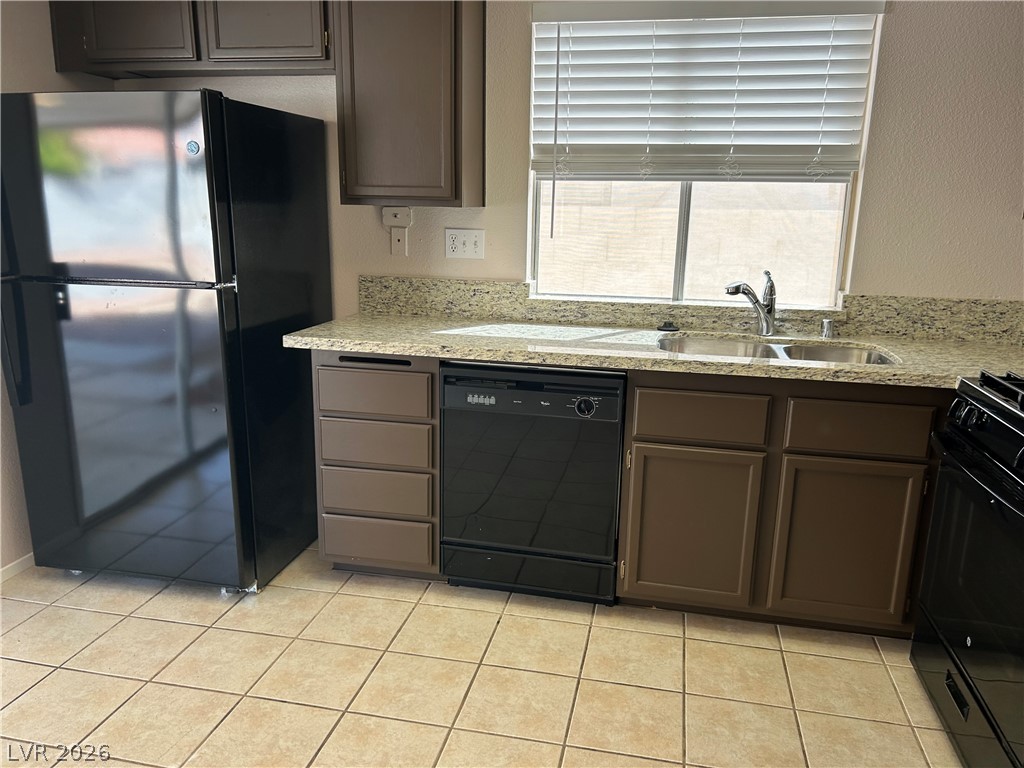 1420 Grey Knoll Circle Property Photo 8