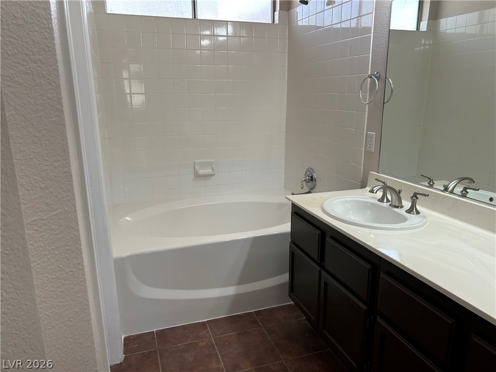1420 Grey Knoll Circle Property Photo 24