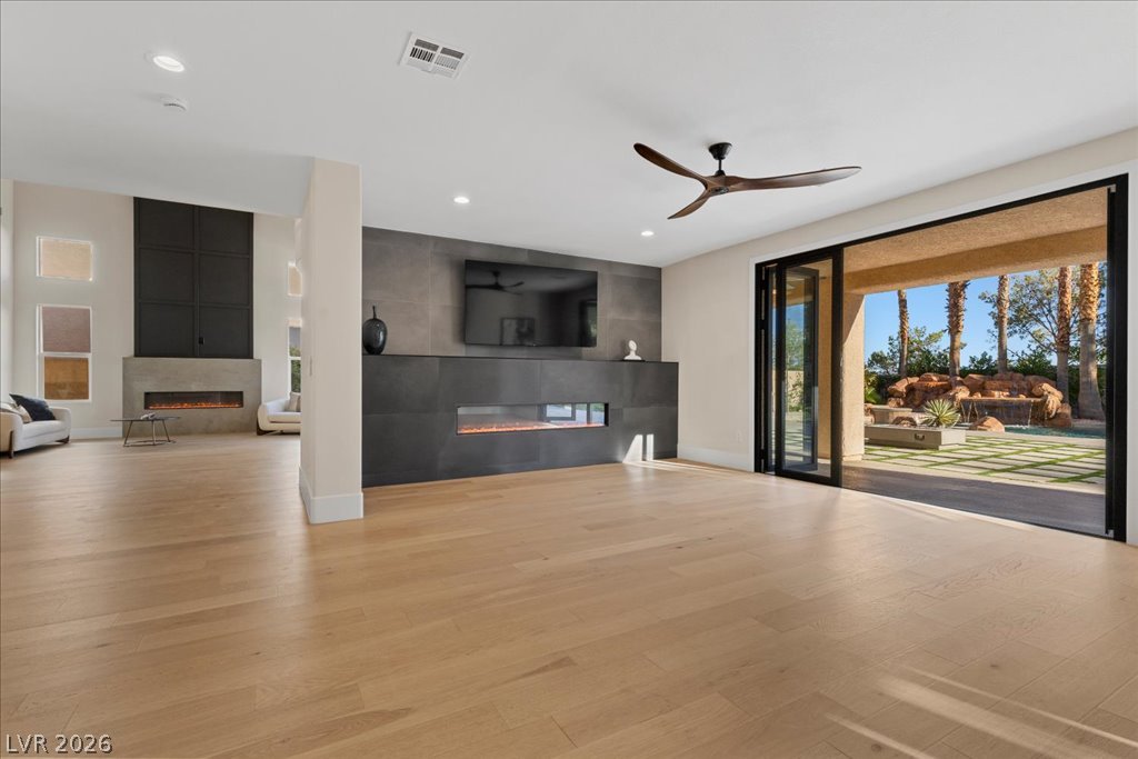 10781 Capesthorne Way Property Photo 17